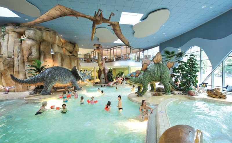 Jungs im schwimmbad kennenlernen Ηγετης χωρις τιτλο